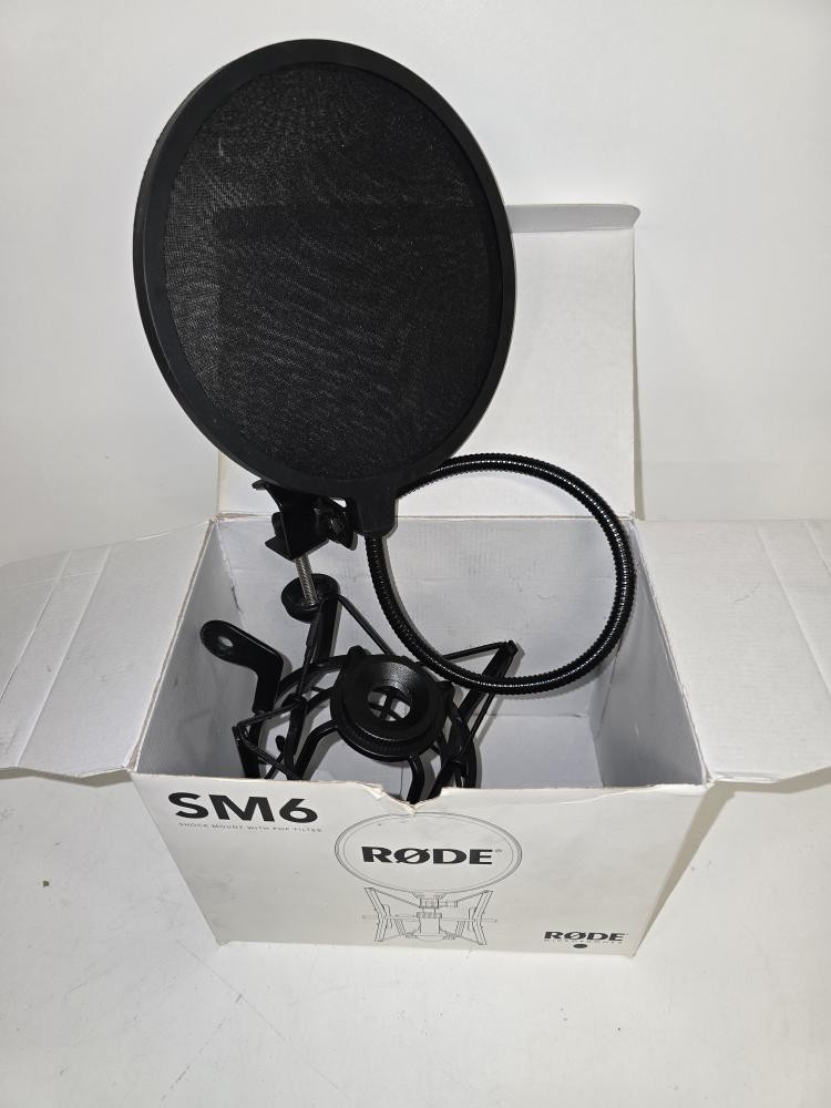 RODE MICROPHONES SM6 (P17028660)
