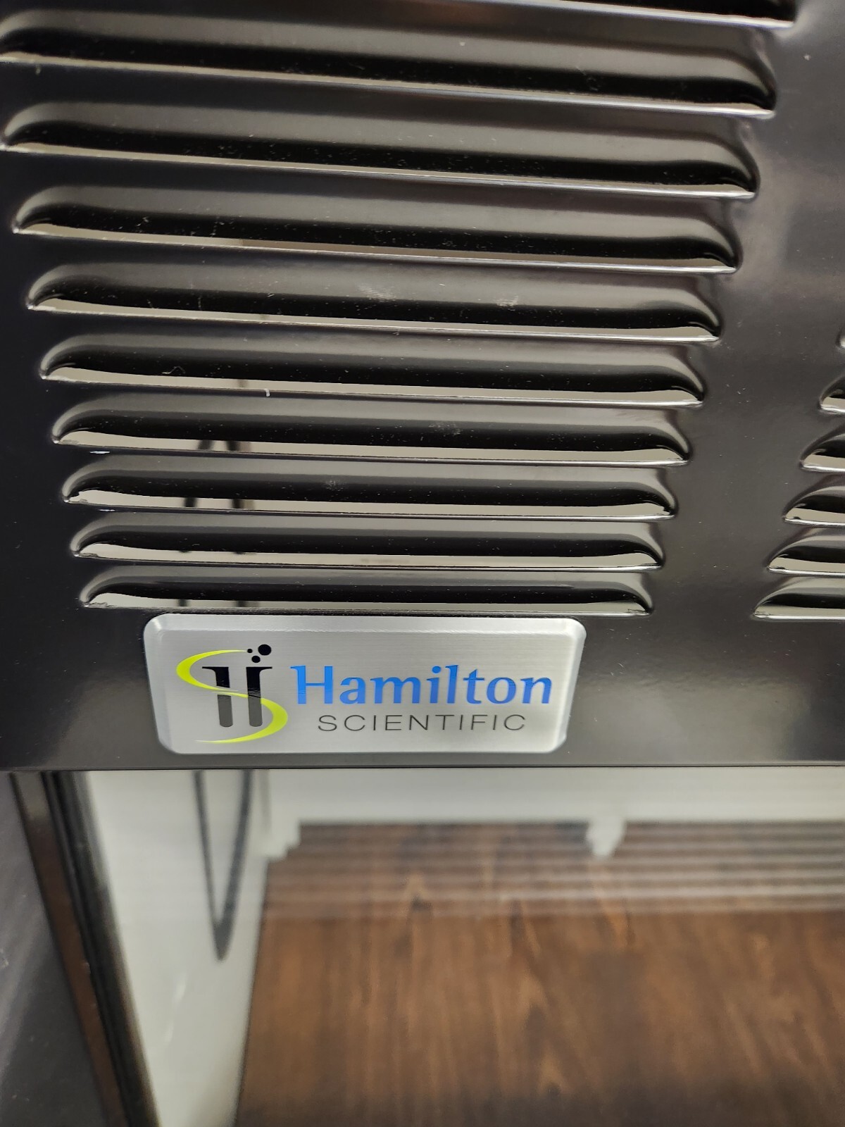 Used Bench Hood Workstation Hamilton - SafeAire II