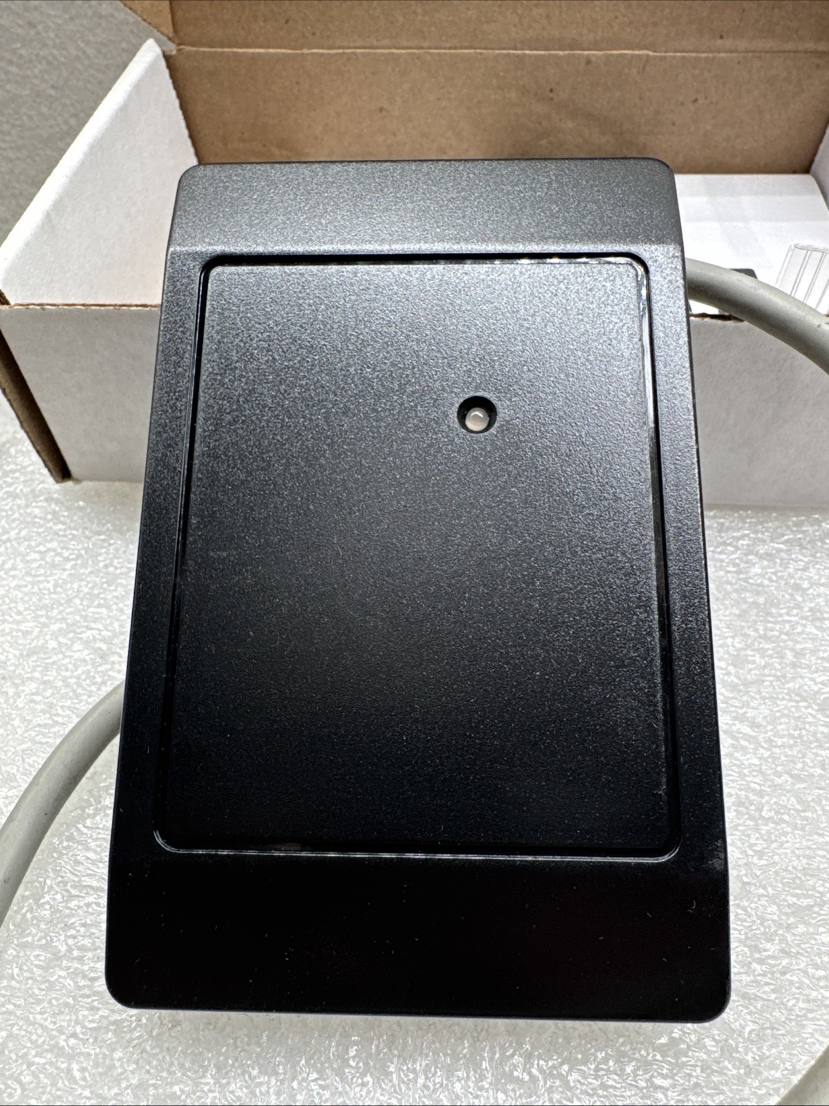 Used HID 5395CK100 Prox ThinLine II Wall CARD READER