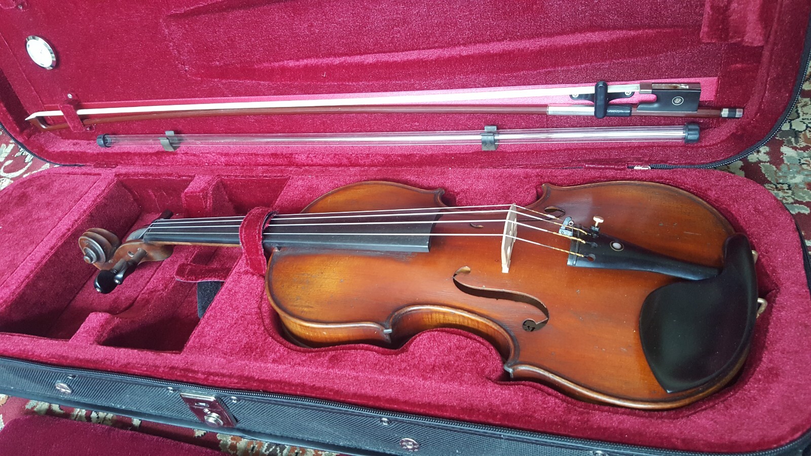 Violin 4/4 Artista Individually Mastercrafted Instrument by Stravari