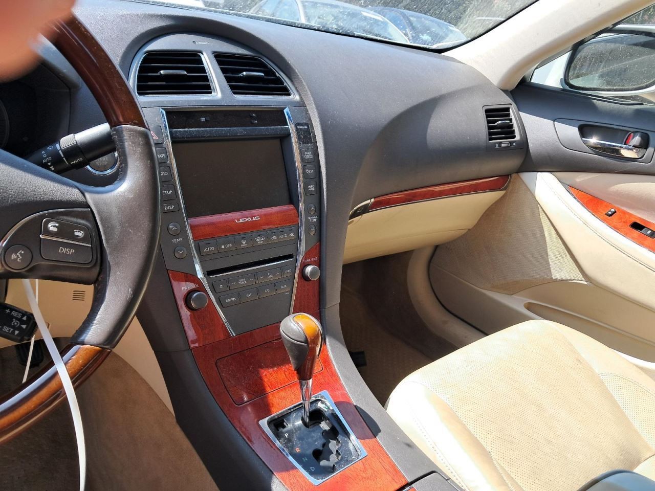 ES350     2011 Glove Box 4778026