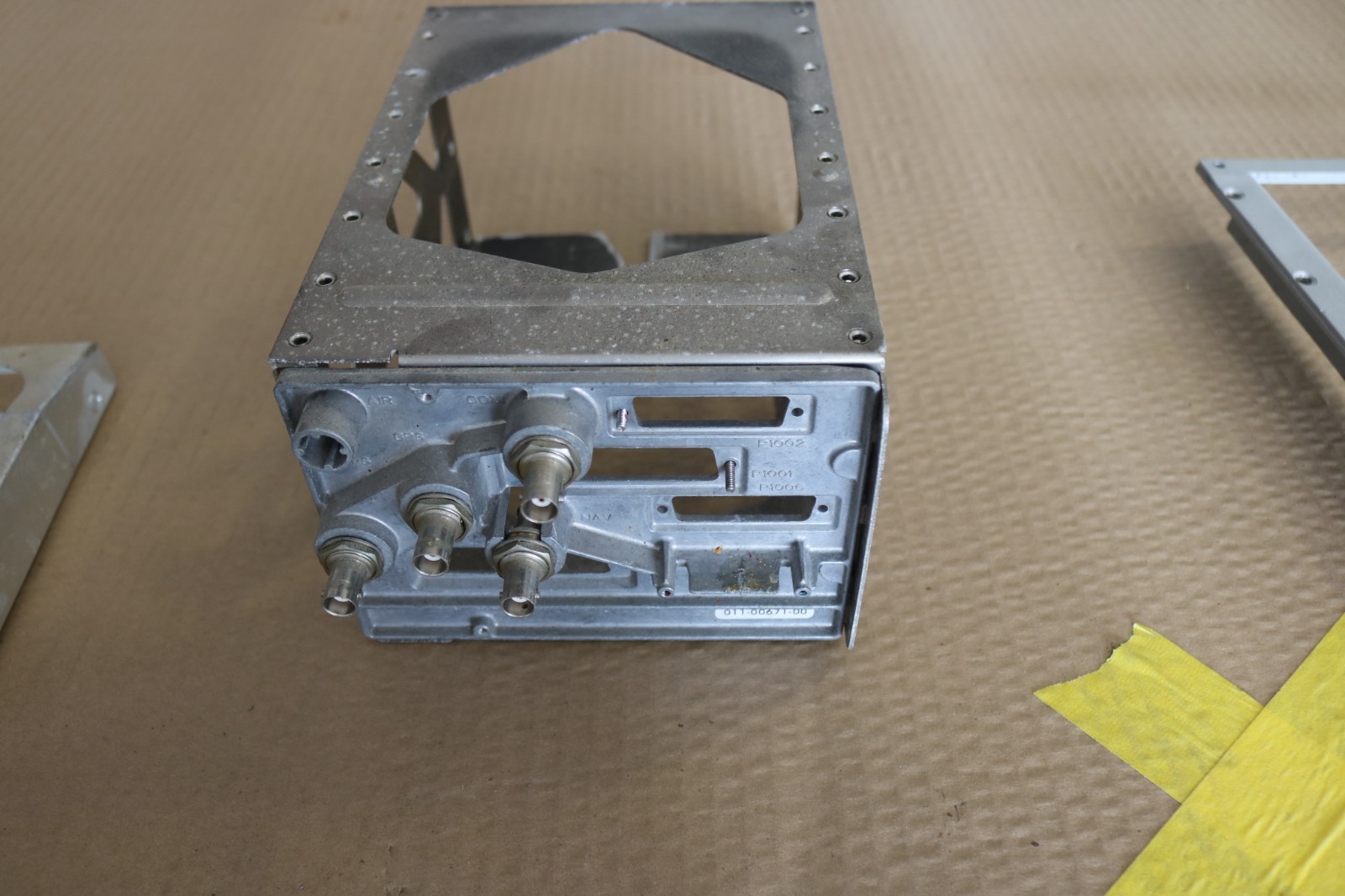 avionics radio rack/mounting tray