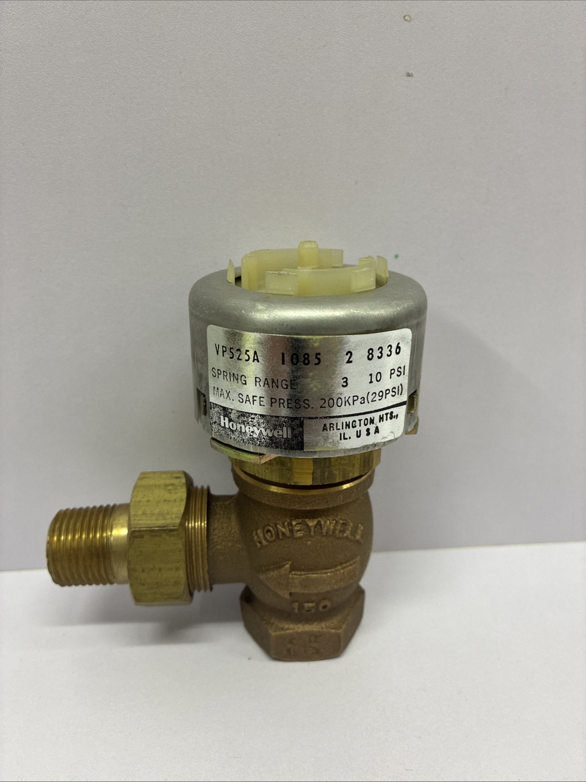 Honeywell Radiator Valve VP525A 1085 2 Angle