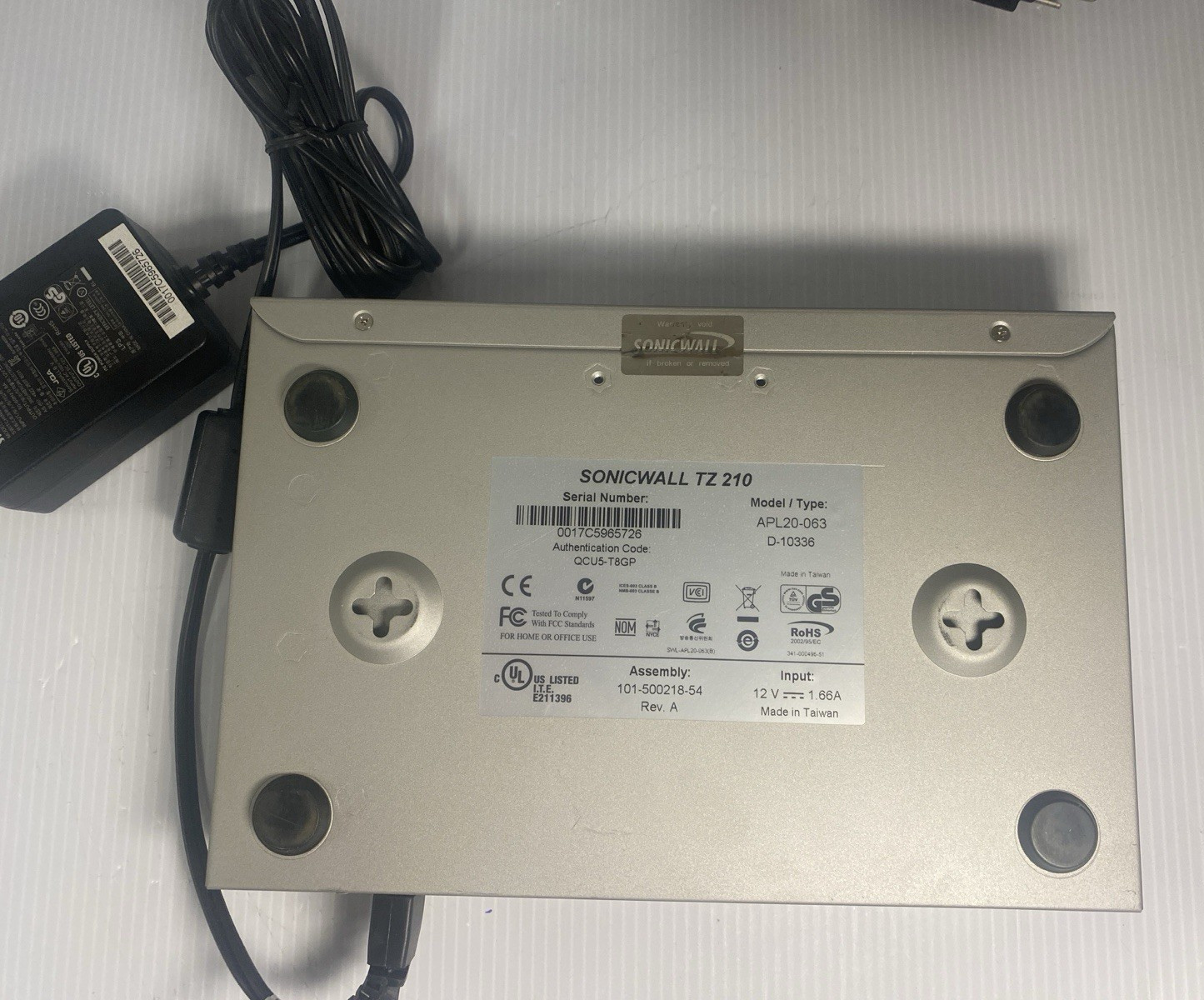 SonicWall TZ210 Firewall-Network Security Appliance APL20-063 w/Power Adapter