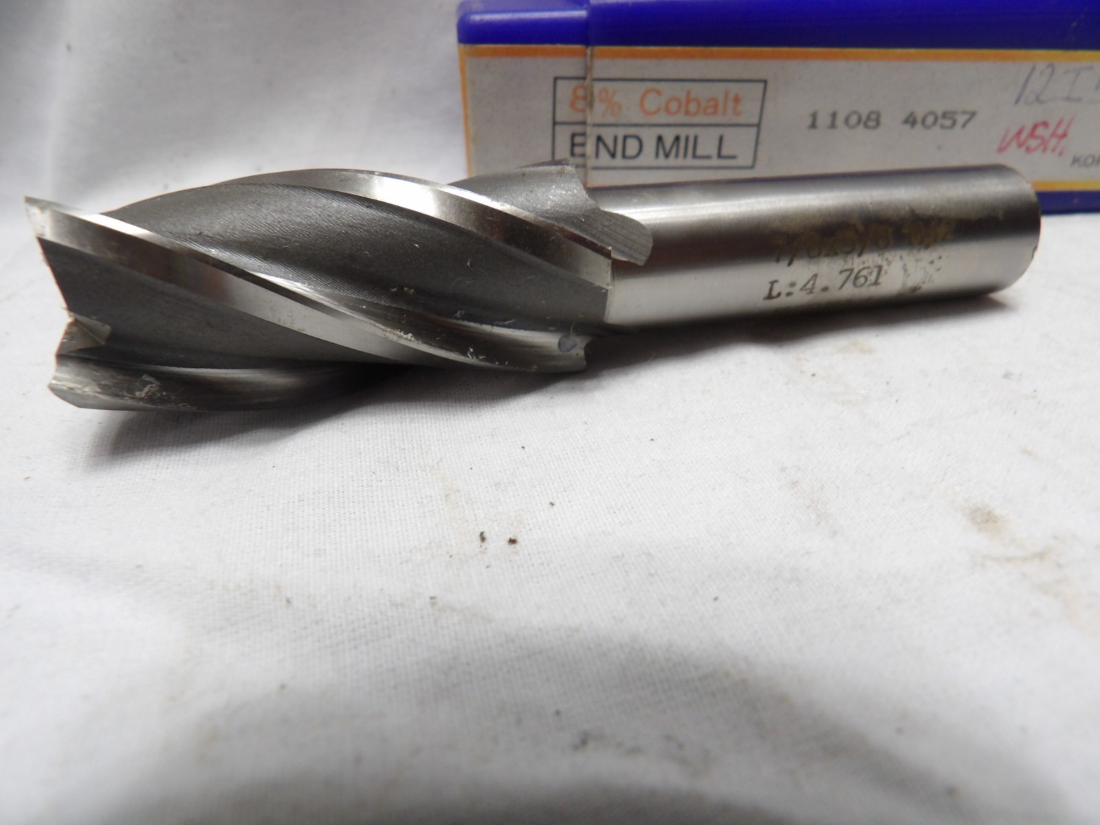 7/8" 4 Flute End Mill with 5/8" Shaft