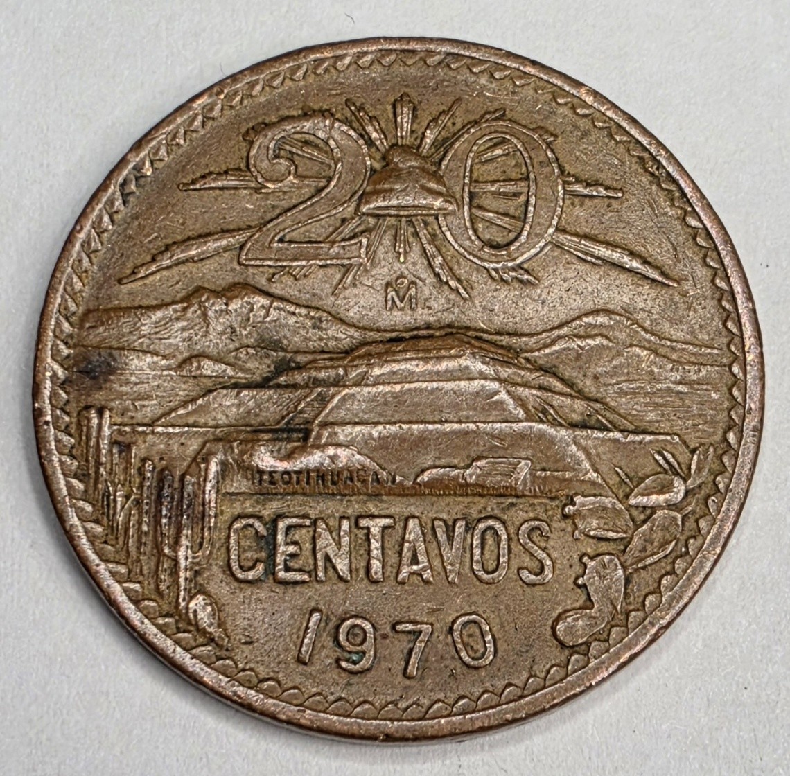 1970 Mexico 20 Centavos - Mexican Coin - Bronze - World Coin - Liberty Cap - L3