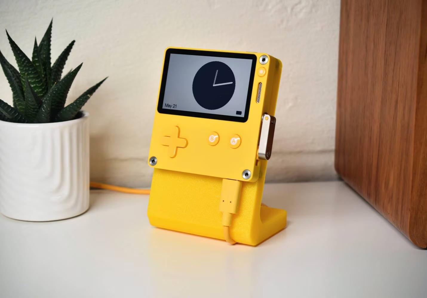 Playdate Magnetic Dock Stand - 3D Printed