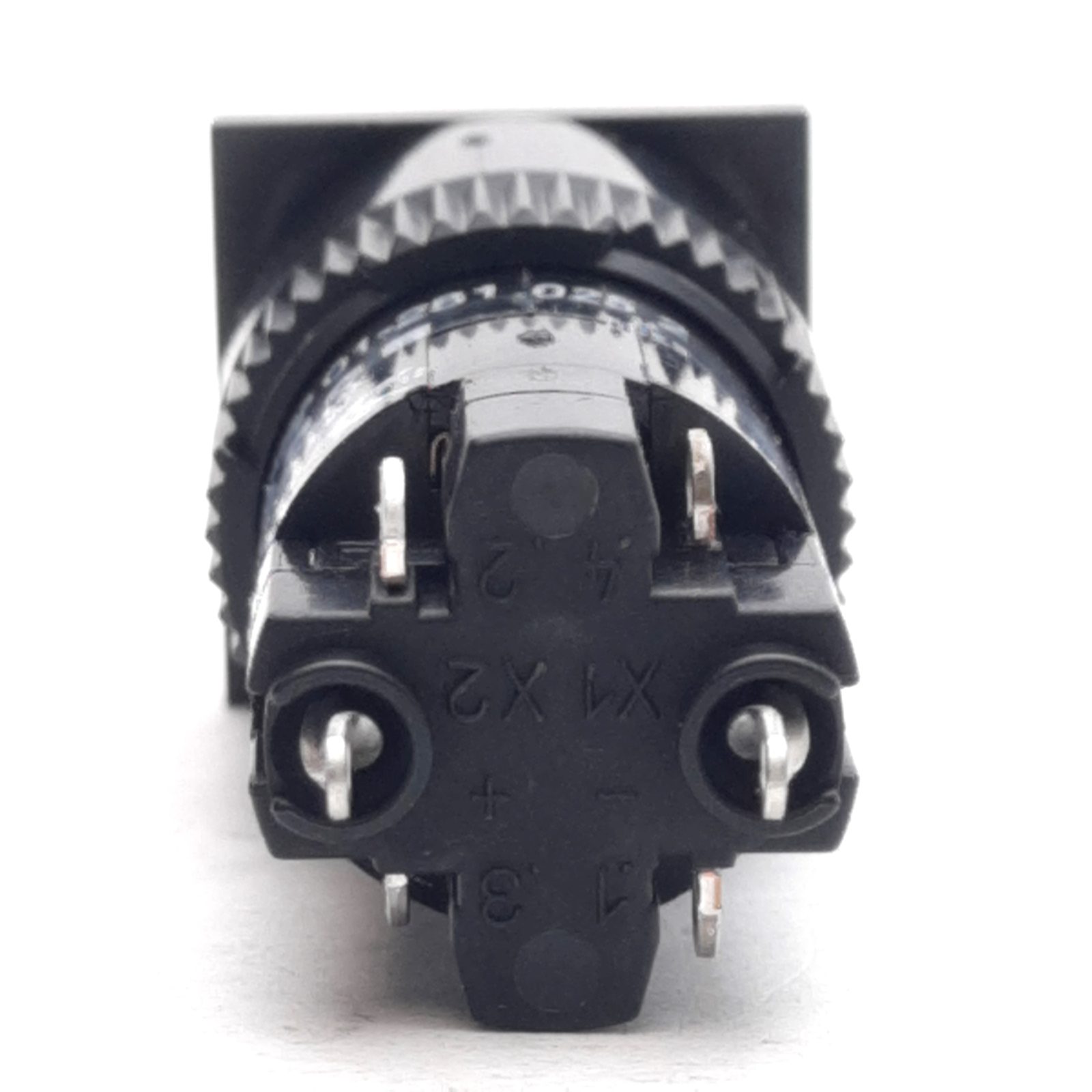 EAO 01-281.0252 Pushbutton Switch, Maintained, Square, DPST NO/NC, 250VAC 5A