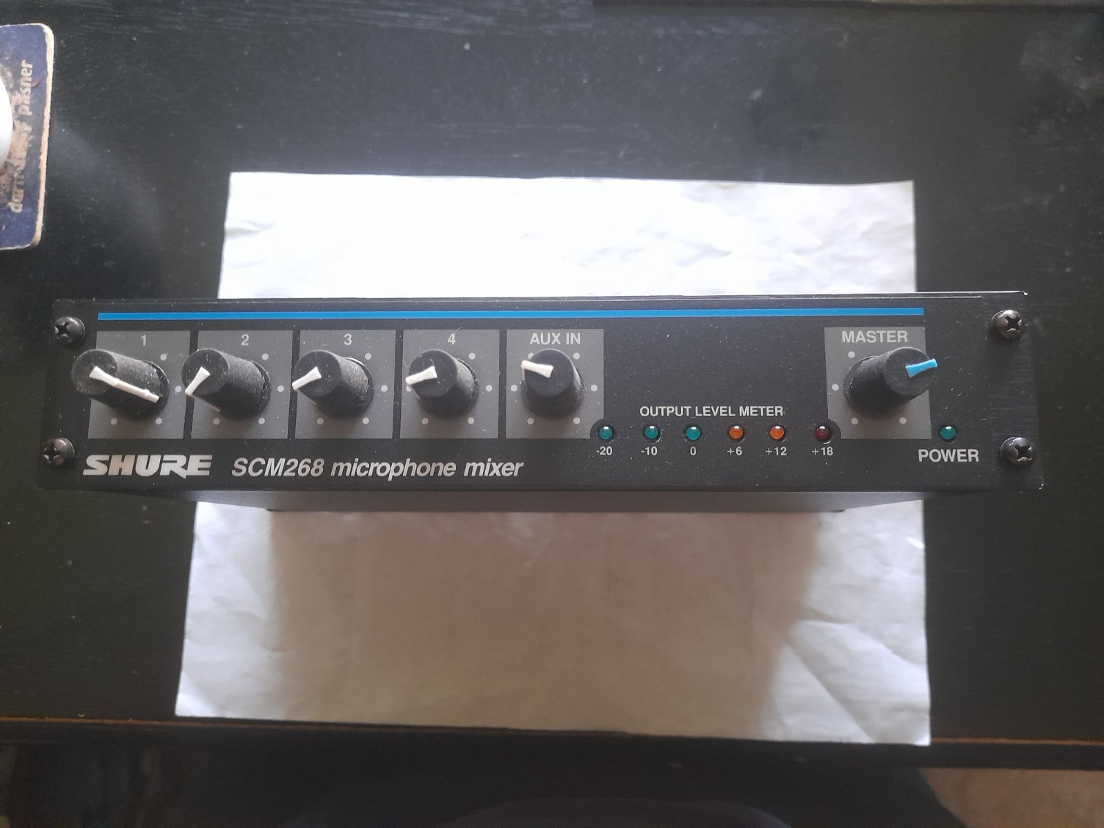 shure scm268 4-channel microphone mixer