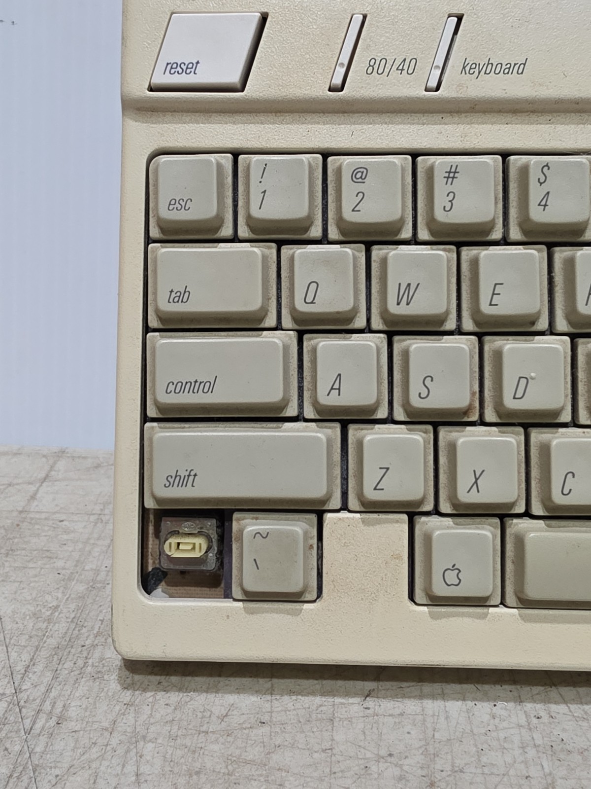 Vintage Apple IIc computer -Untested/parts/repair