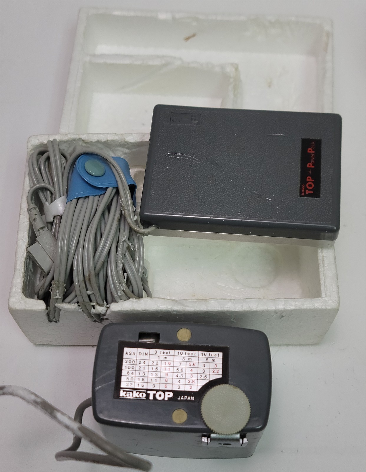 Kako Top Electronic Flash - Vintage , w/ original packaging