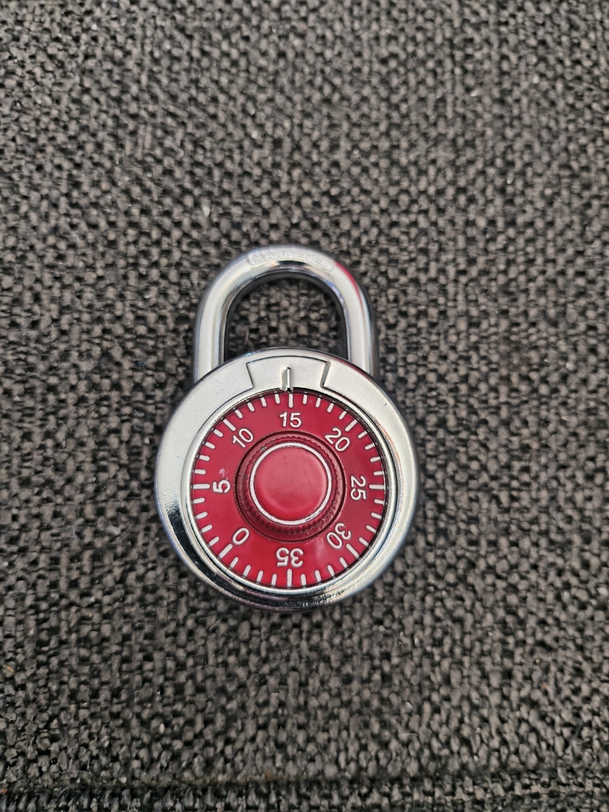 LanuBe Standard Dial Red Combination Padlocks 2in Stainless Steel