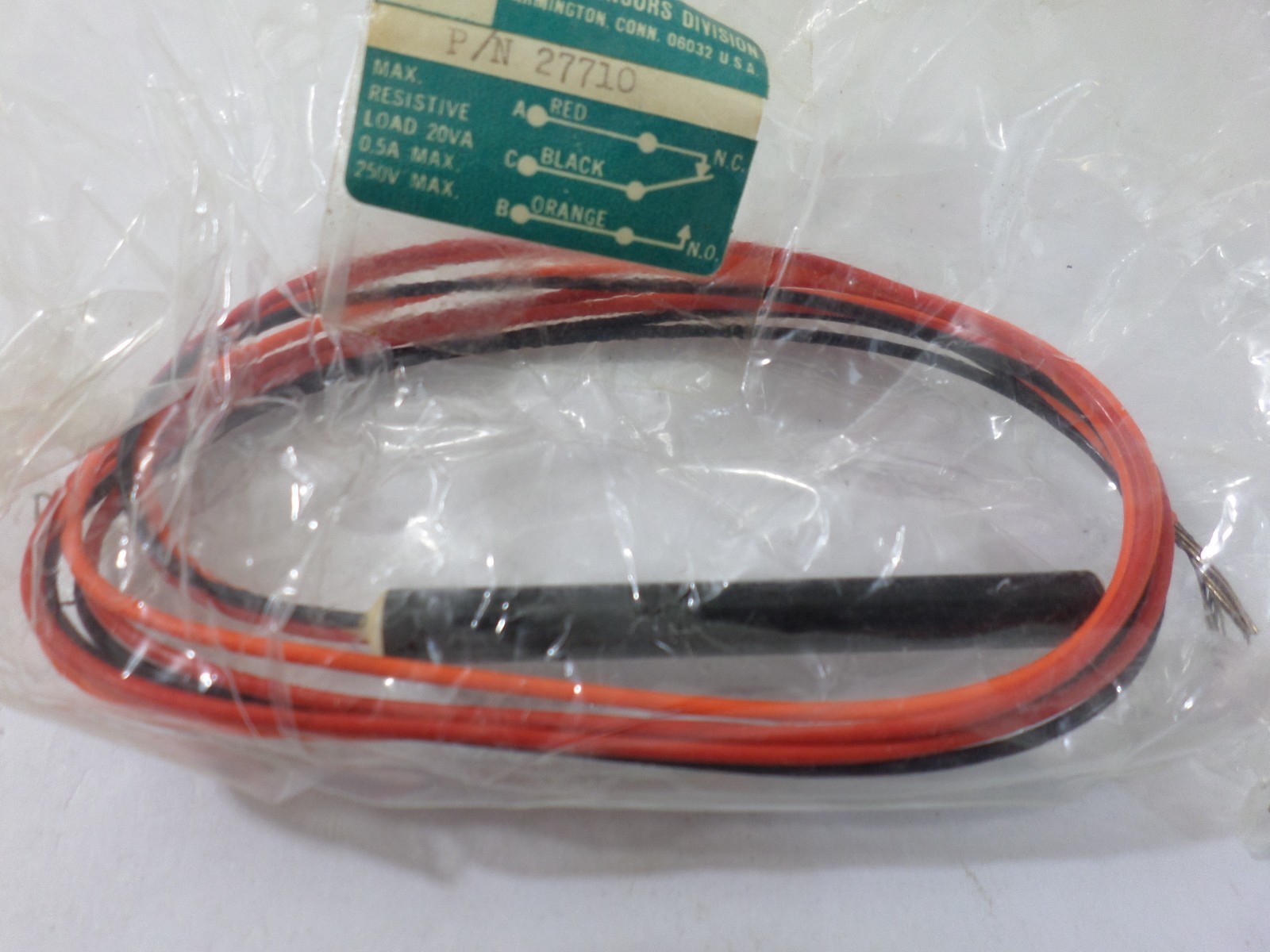 New Surplus Delaval 27710 Gems Sensor Division Load 20VA .5A 250V
