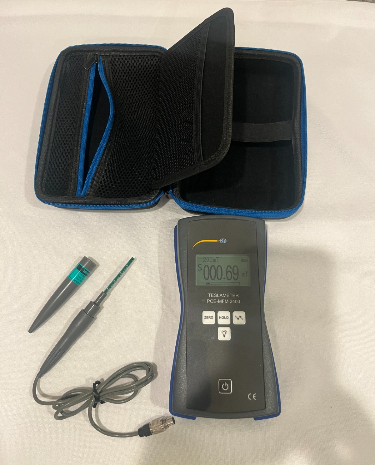 Tesla Meter PCE MFM 2400 Magnetometer Field Detector Analyzer Electromagntic