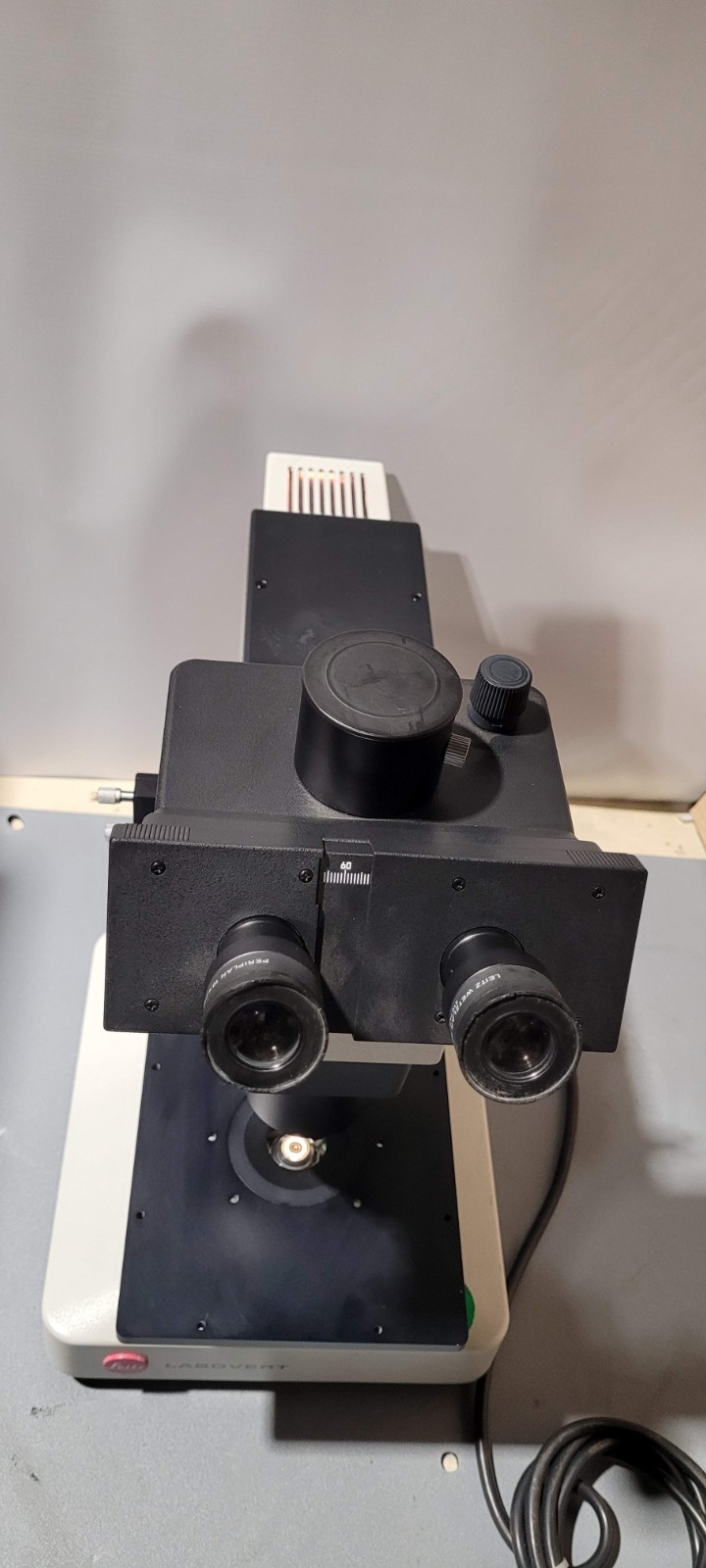 Leitz Labovert Inverted Microscope w/ 4 x Objectives