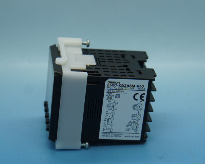 Original Digital Omron Temperature Controller E5CC-QX2ASM-850 In Box -New #OM