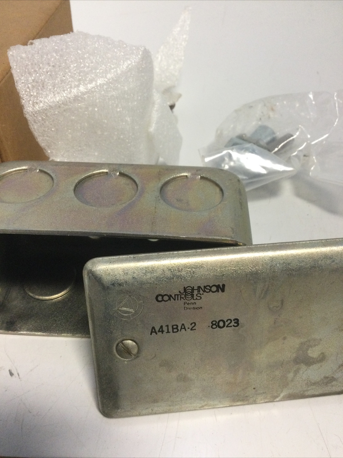 NEW, JOHNSON CONTROLS, A41BA-2, PROPORTIONAL IMMERSION SENSOR. (2B-1)