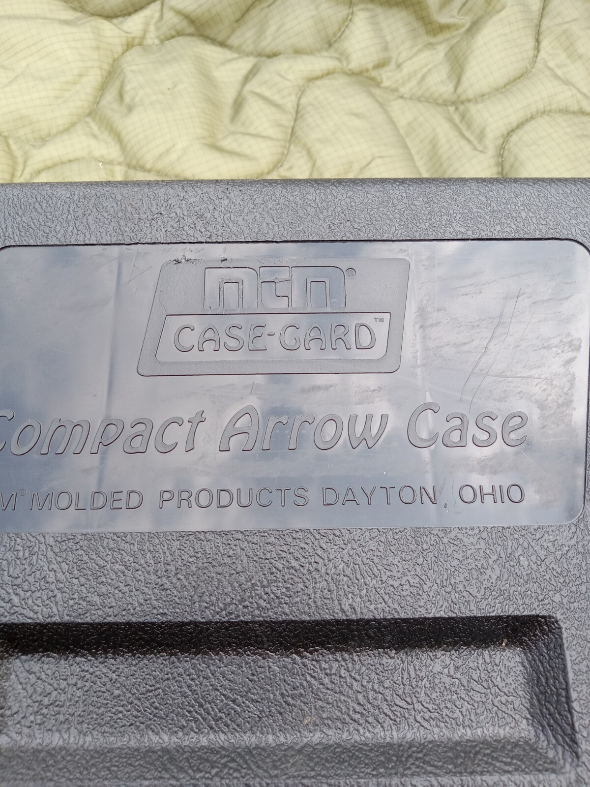 MTM Case Guard Compact Arrow Case