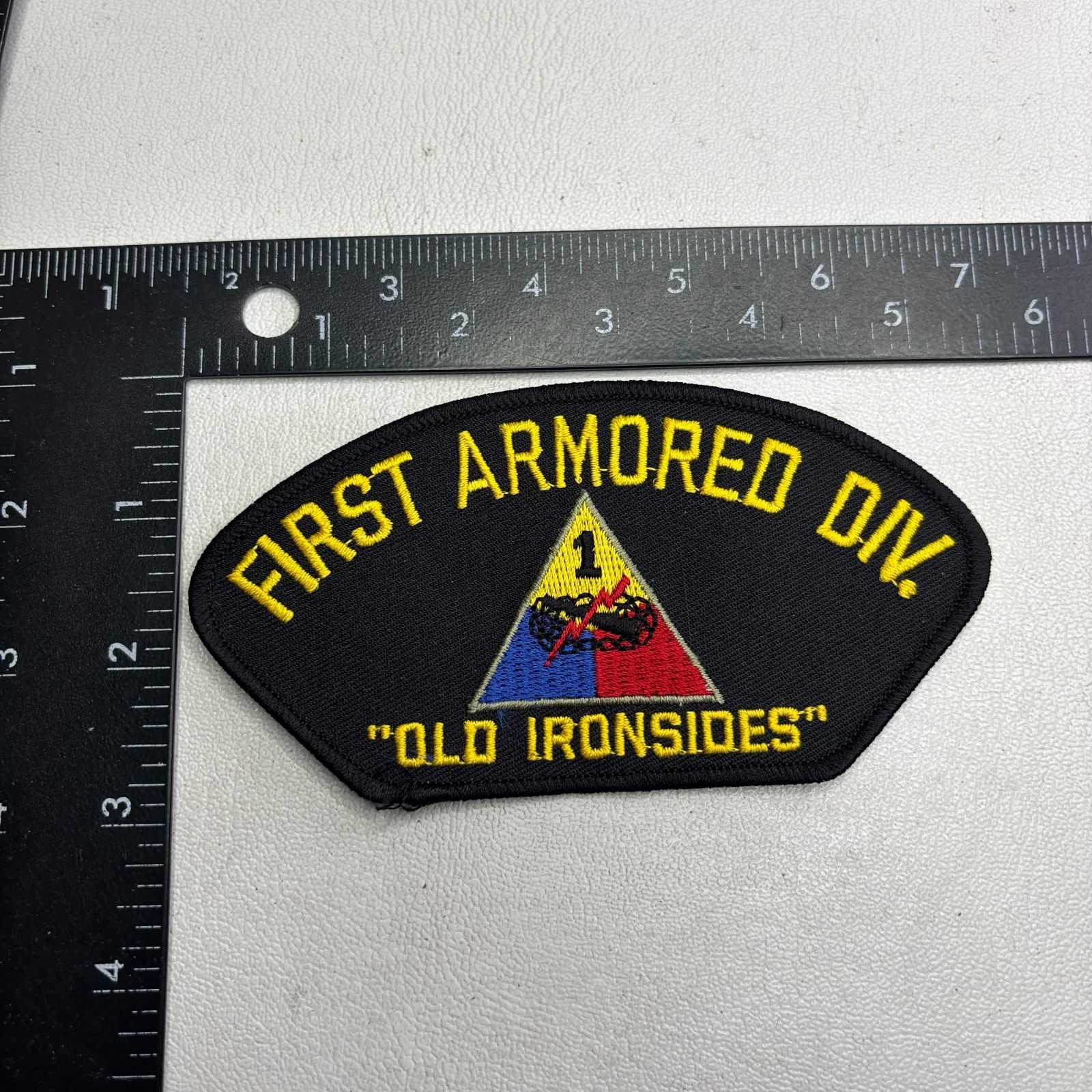Military United States Army FIRST ARMORED DIVISION OLD IRONSIDES Hat Patch 62X9