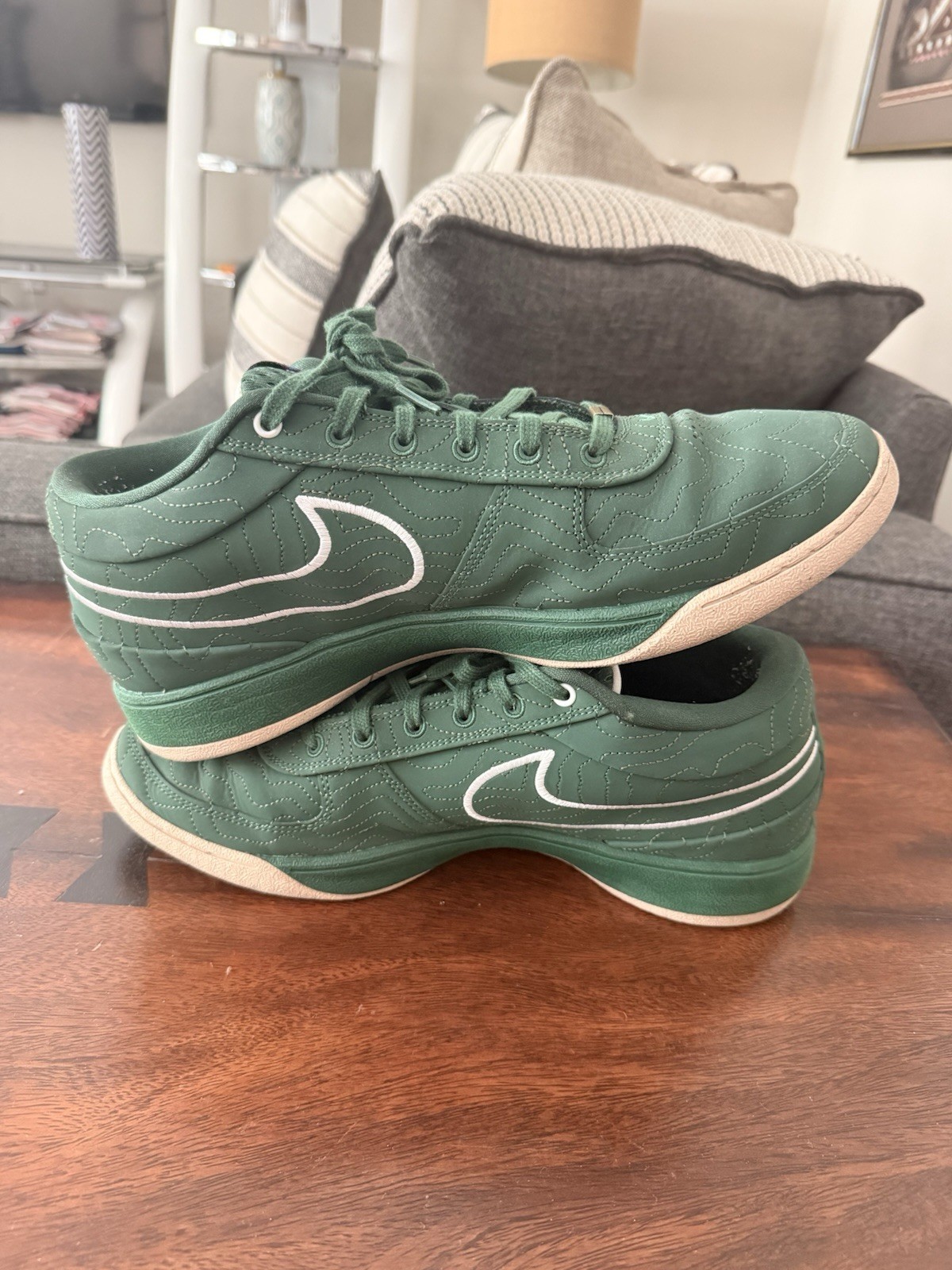 Nike Book 1