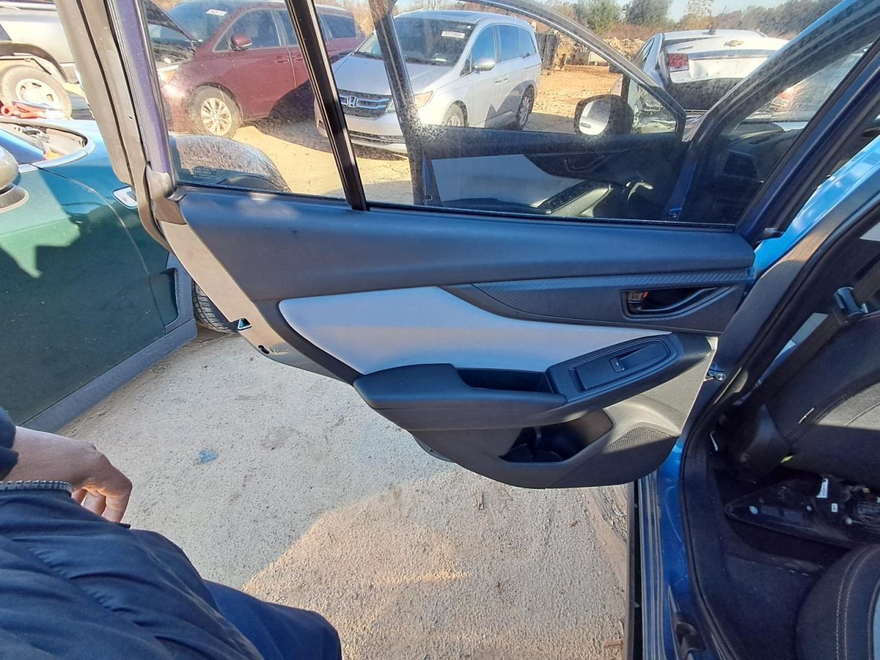XV CROSST 2018 Glove Box 4856277