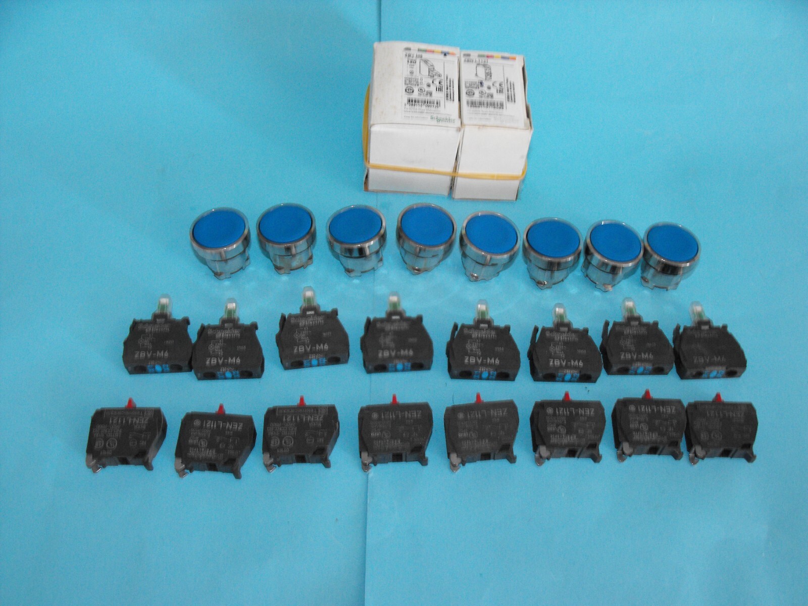 Schneider Electric.TELEMECANIQUE XB4BA61+ZBV-M6+ZEN-L1121.(LOT8PCS).NEW.