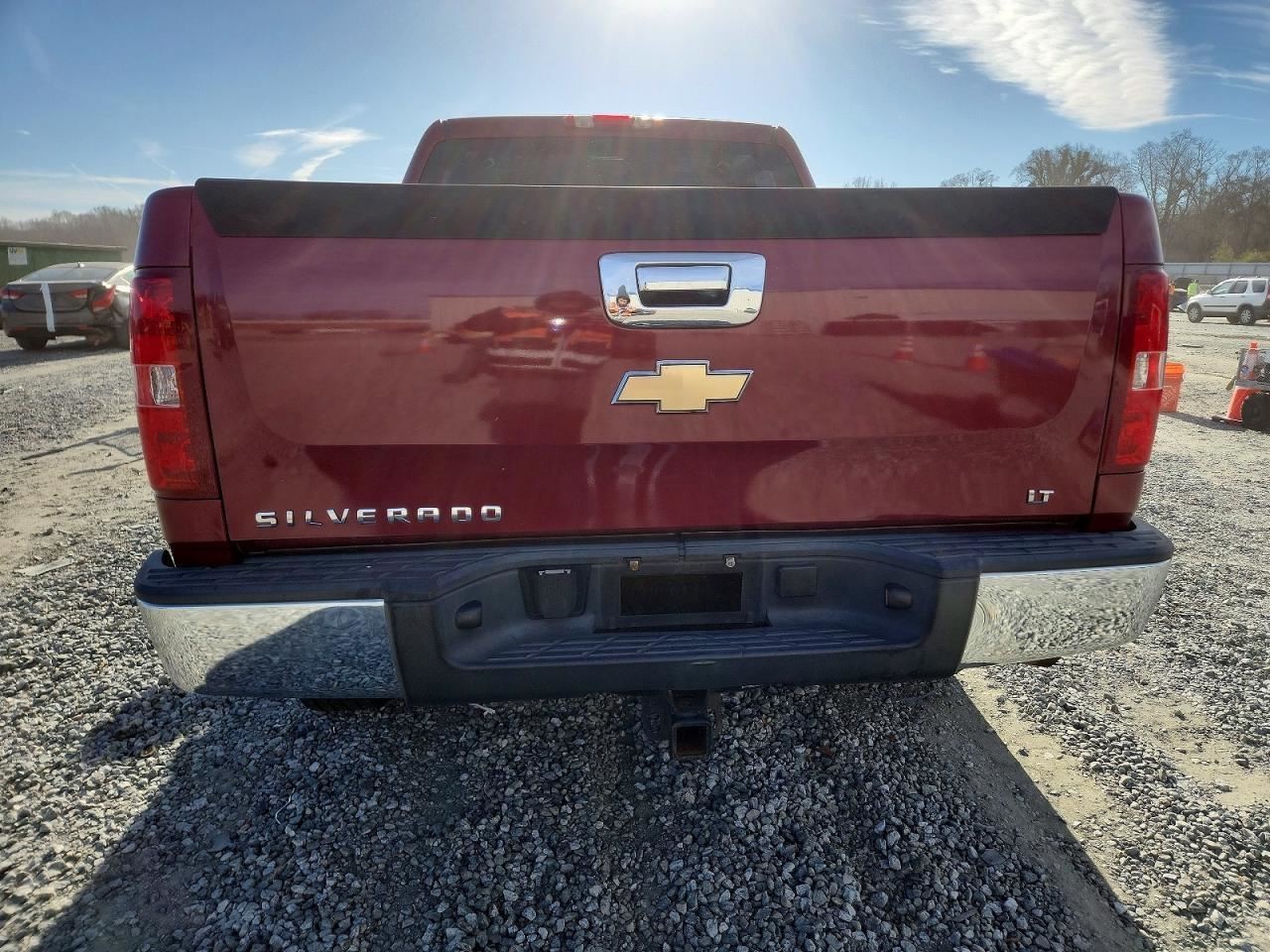 SILVRDO15 2007 Glove Box 4993012