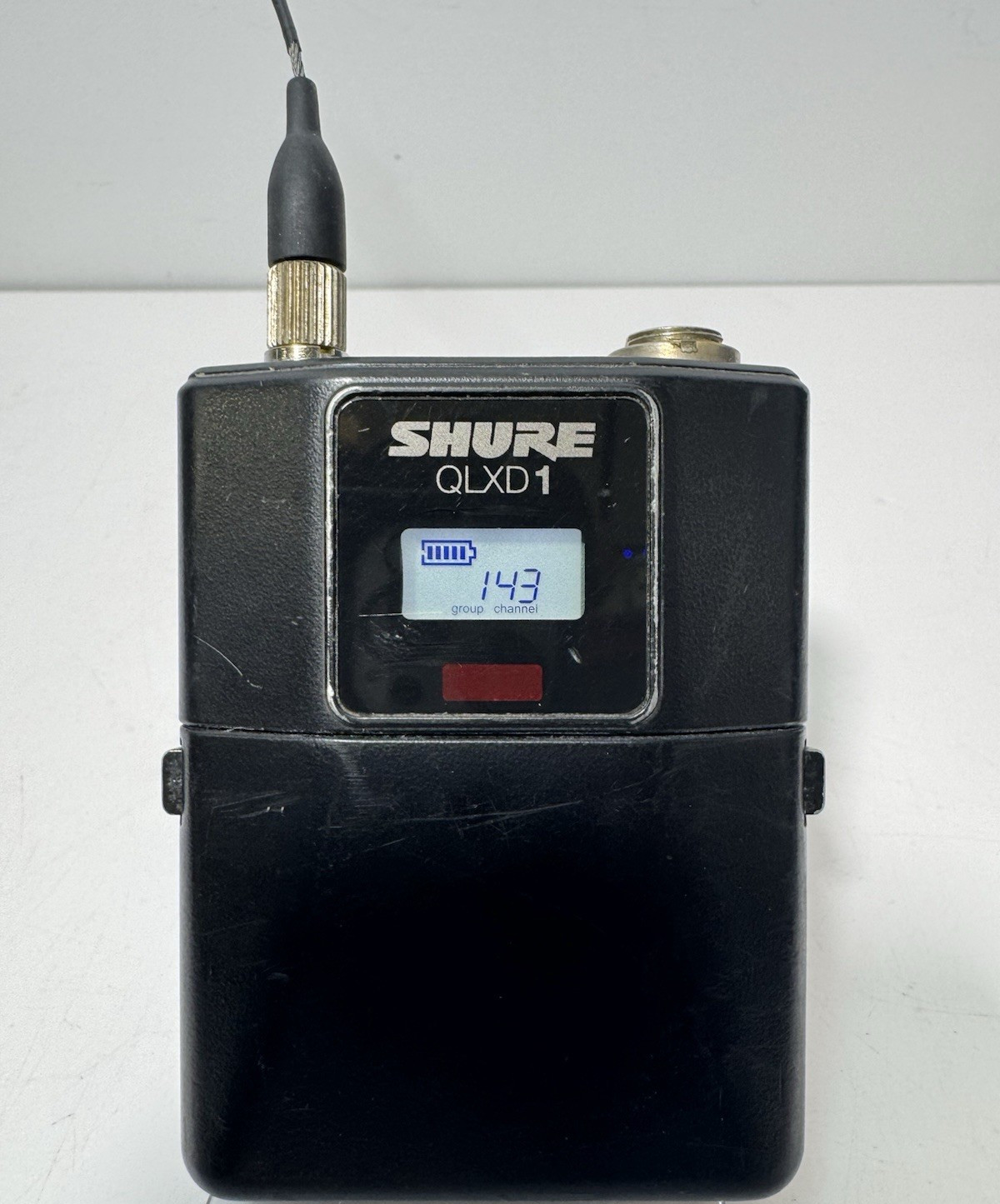 Shure QLXD1 G50 (470-534 MHz) Digital Wireless Bodypack Transmitter Pre owned