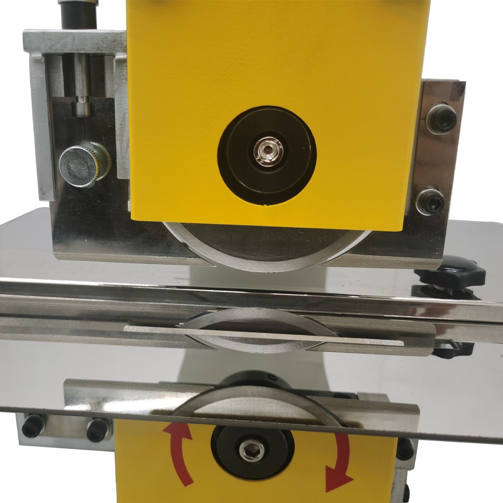 Auto V-Cut Separator PCB Cutting Machine Board Division 0.6-1.6mm Thick 110v 40w