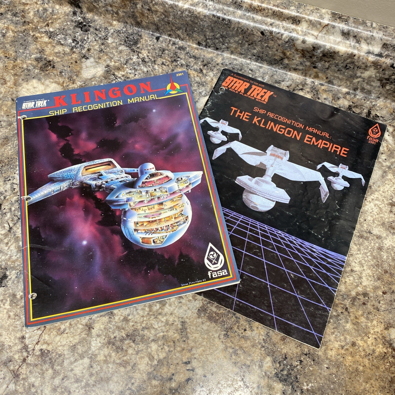 Lot Of 2 FASA 1985 Star Trek Klingon Ship Recognition Manual 2301 Rpg Knutson