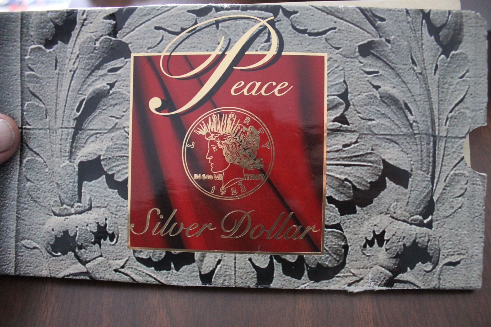 1923   SILVER PEACE DOLLAR  STORY OF PEACE  TONING  UNC+++   PEACE DOLLAR