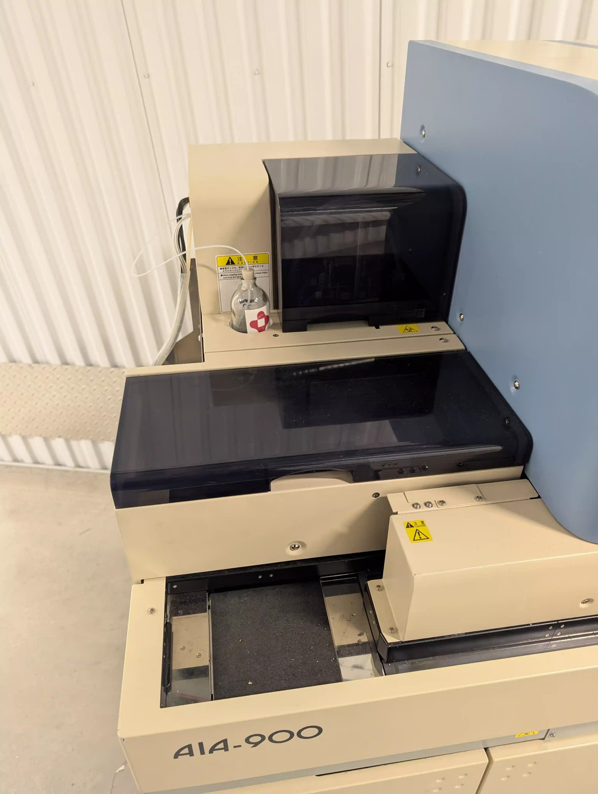 Tosoh AIA-900 Automated Enzyme Immunoassay Analyzer System