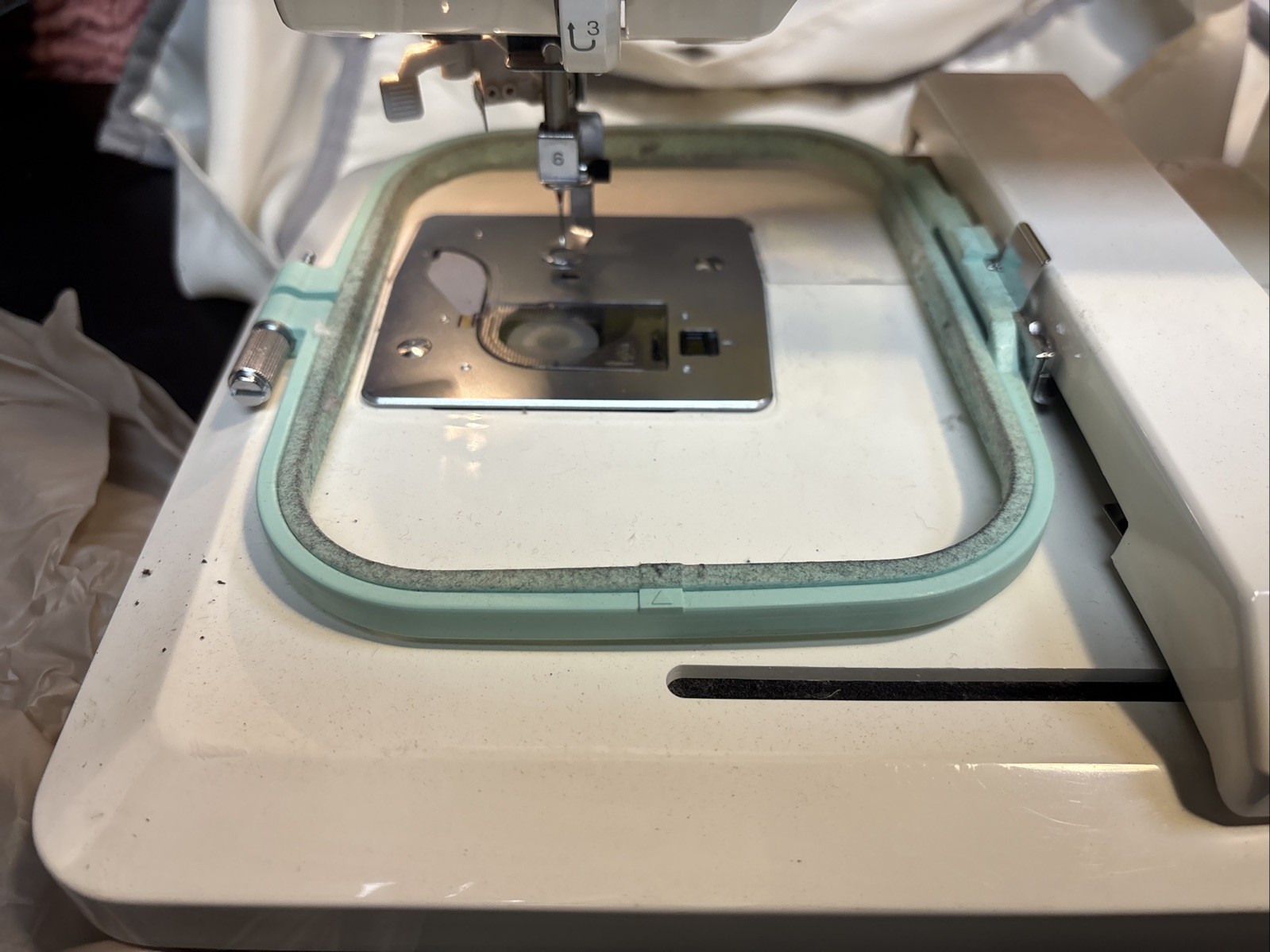 Bernina Bernette Deco 600 embroidery machine. Tested Working