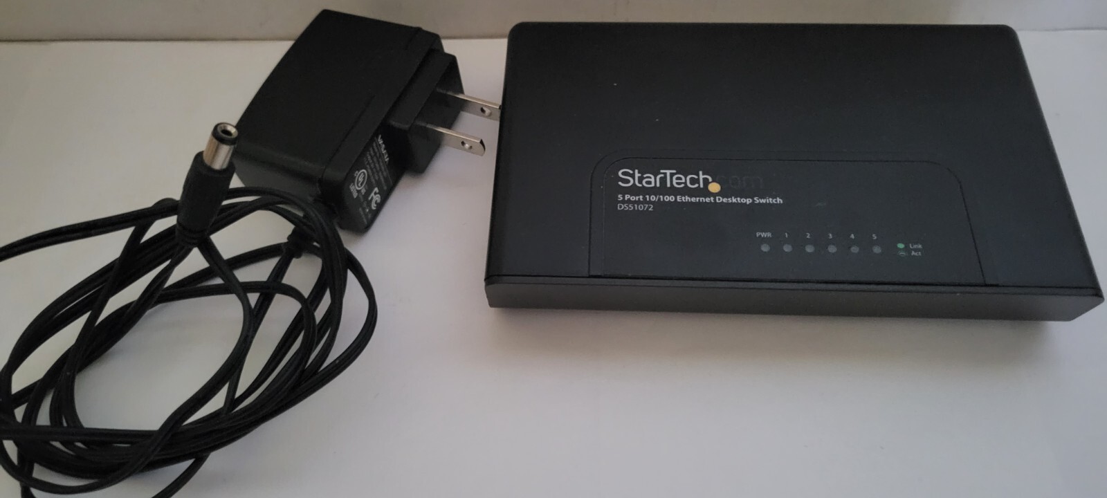 STARTECH DS51072 5 Port 10/100 Ethernet Switch