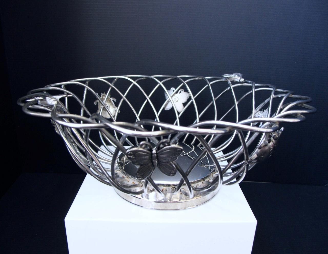 Godinger Silverplate Serving / Bread / Fruit Basket Butterfly Dragonfly Bee Bug