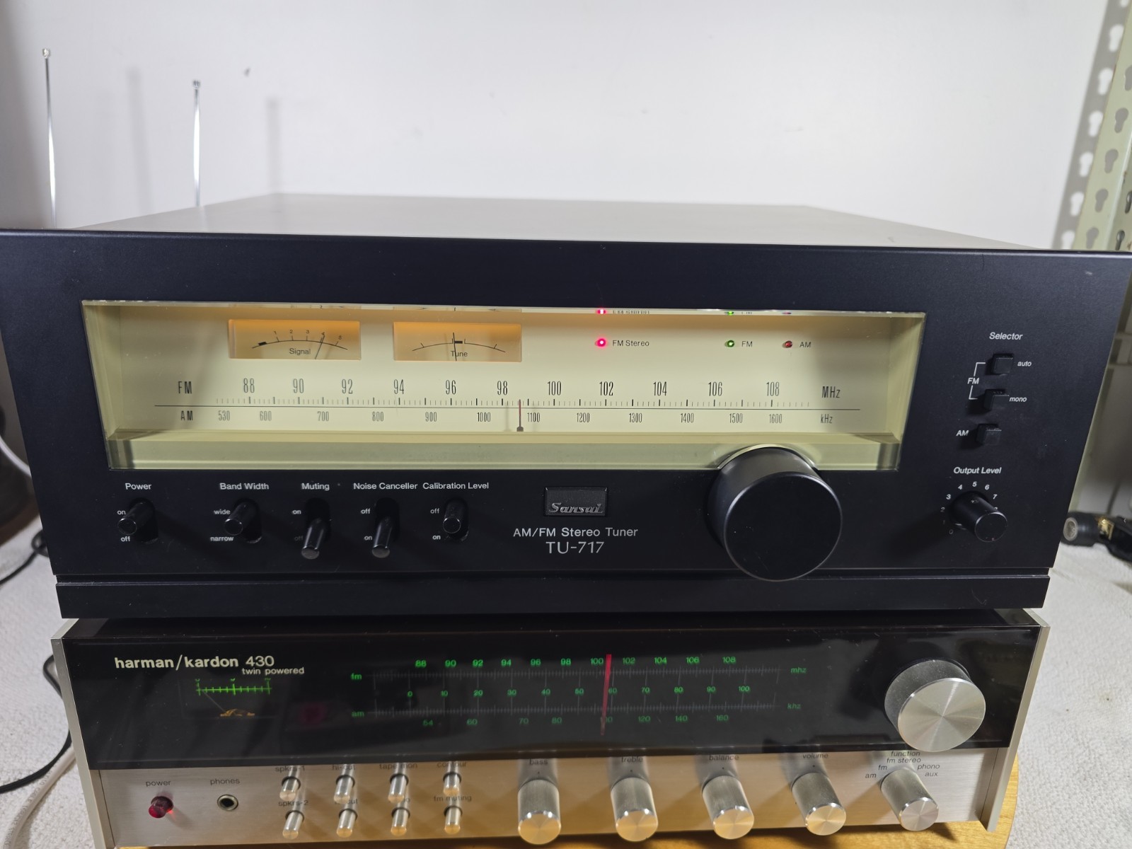 SANSUI TU-717 STEREO TUNER PROFESSIONALLY SERVICED VIDEO INCLUDED
