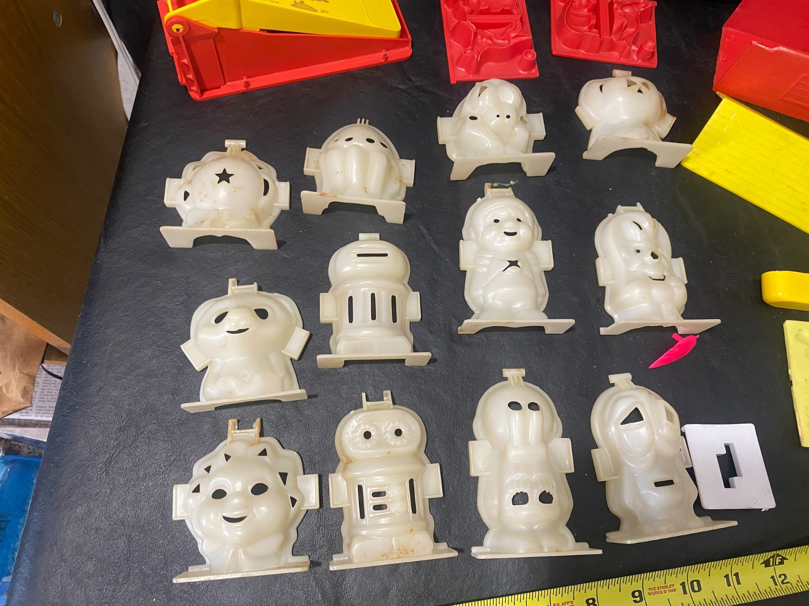 vintage play-doh parts molds pieces plastic forms items with issues