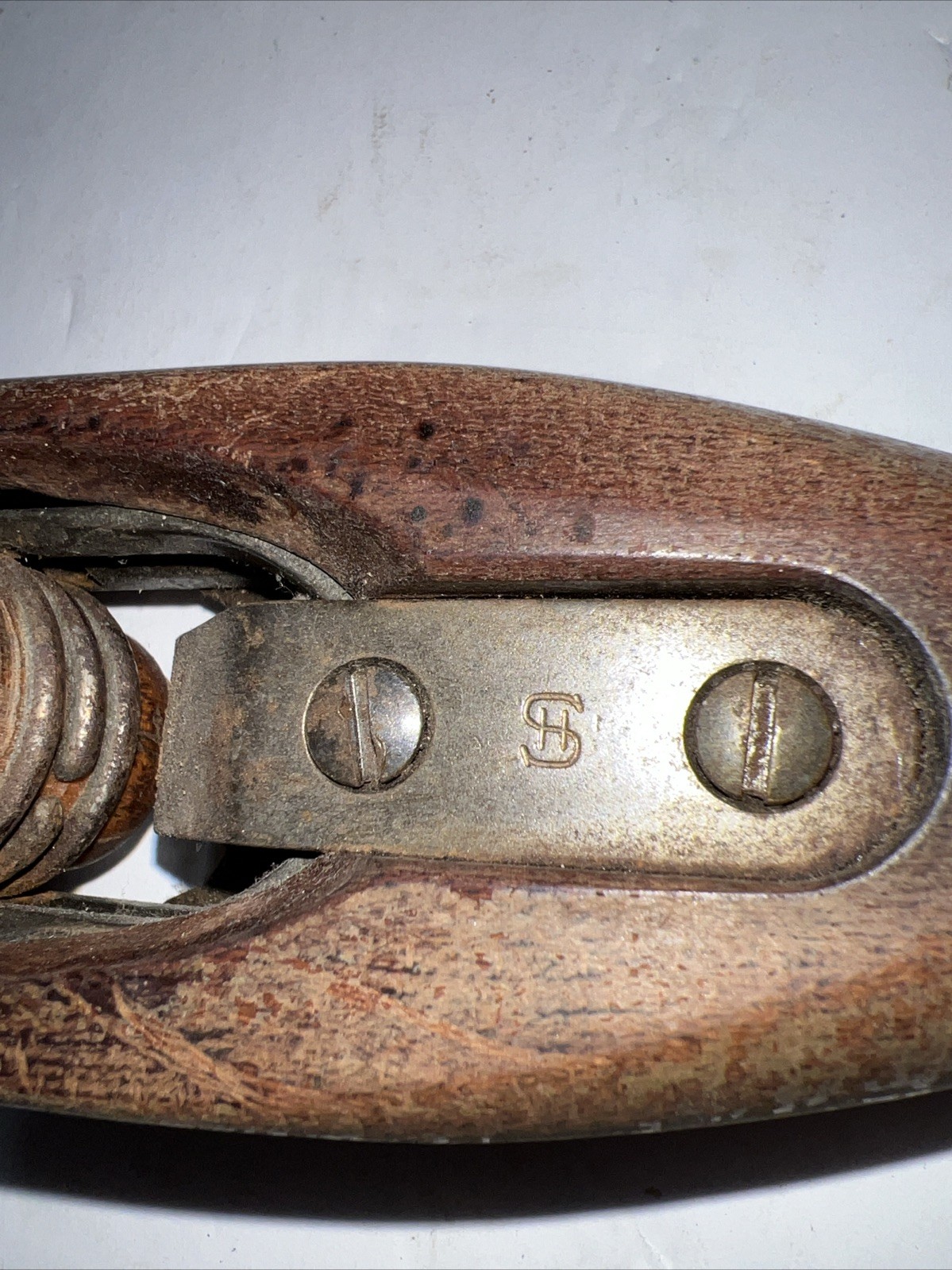 Vintage 16“ Duraloc Weaving Shuttle