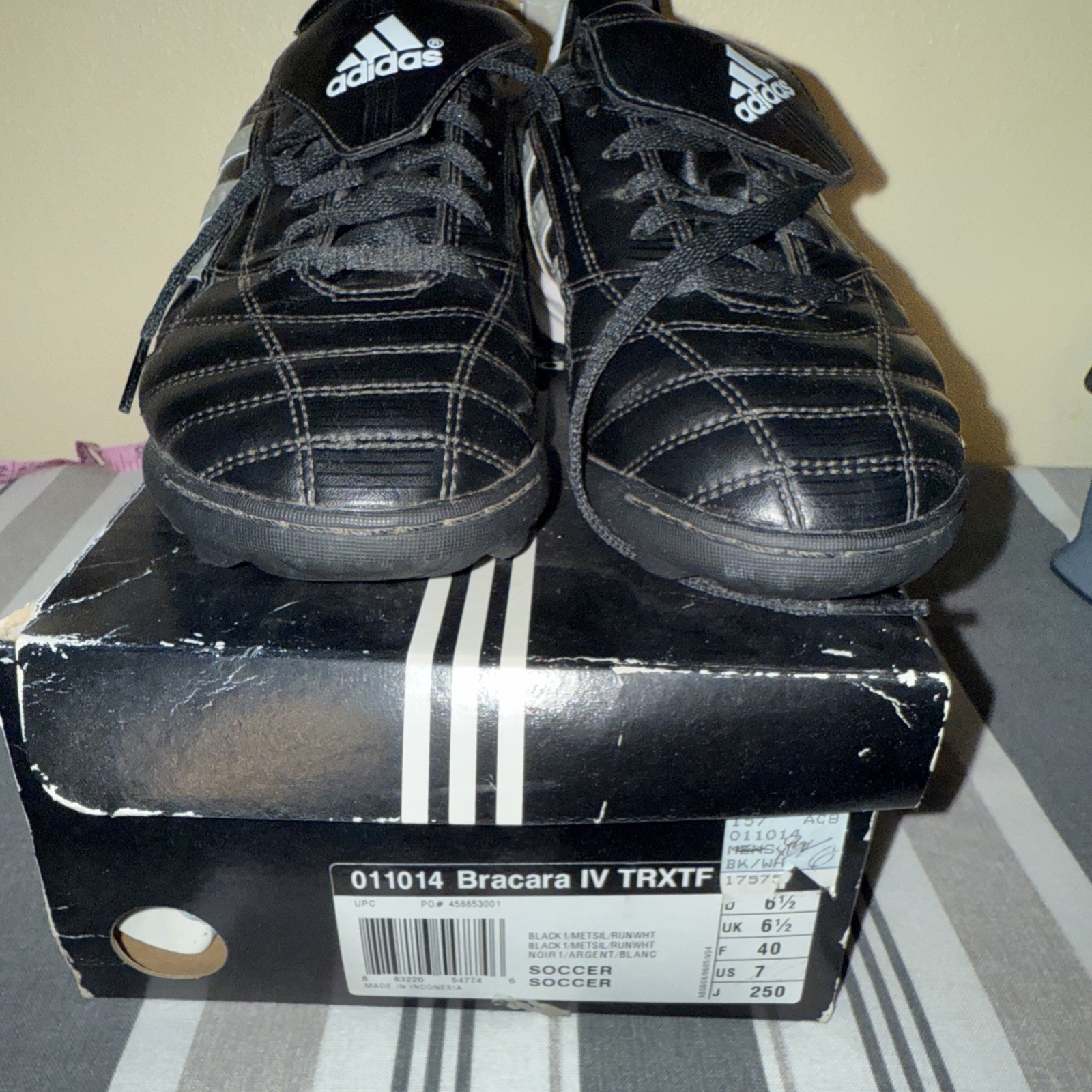 adidas soccer shoes