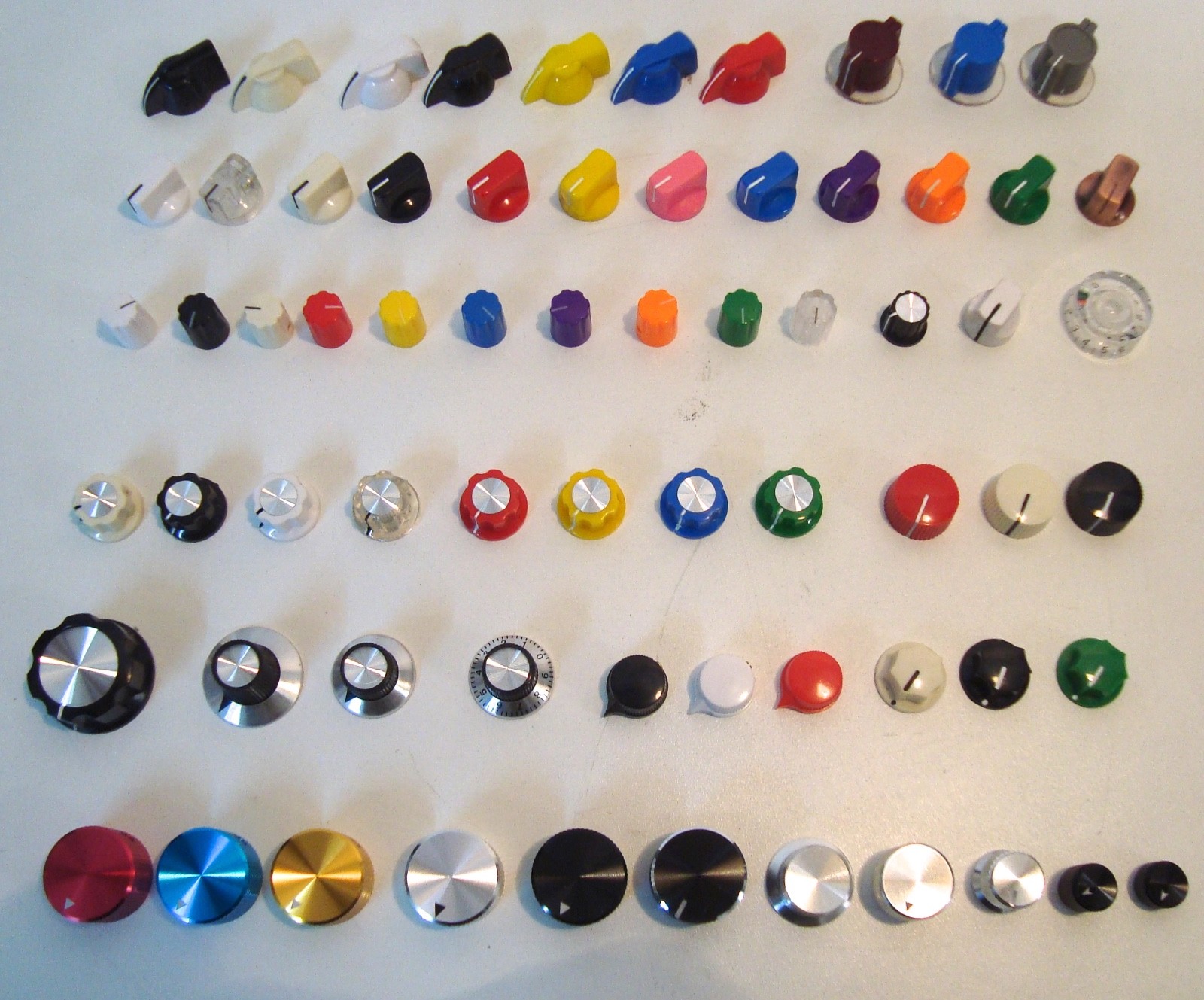 Pointer Knobs for Instruments Effects Pedals Amplifiers Guitars Projects Knobs
