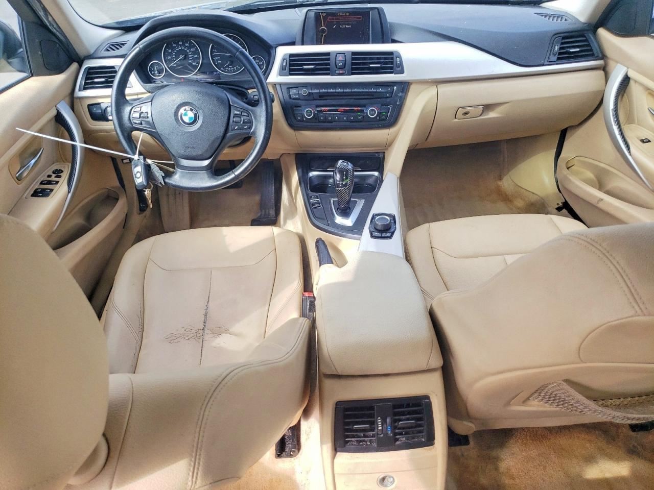 320I 2014 Glove Box 4994309