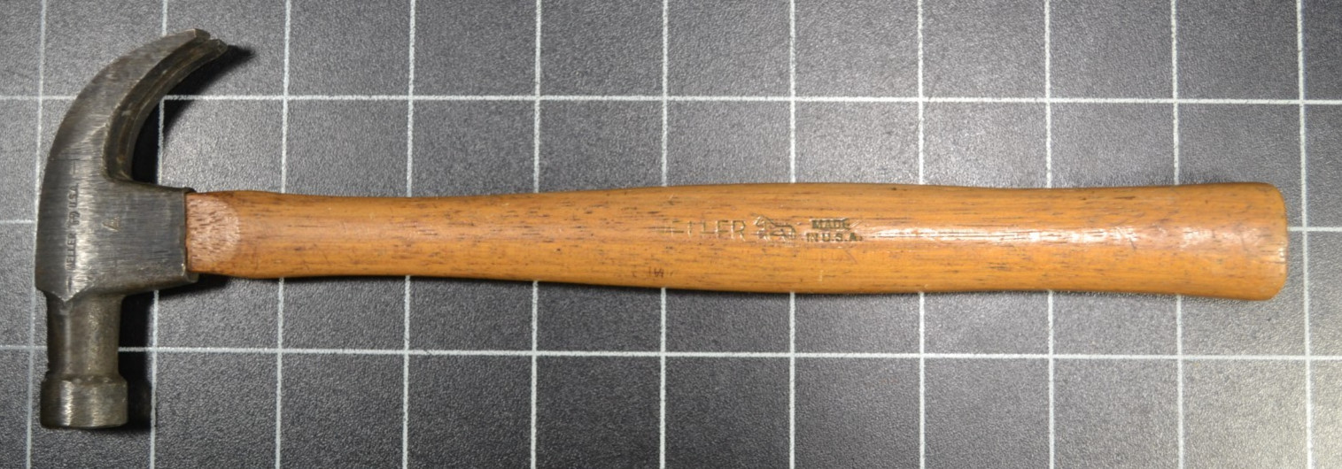 HELLER - USE - 7oz - CLAW HAMMER - ALL ORIGINAL WITH MARKED HANDLE