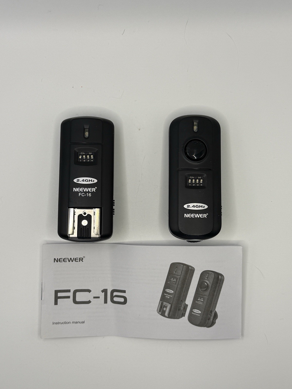 NEEWER FC-16 FCR-16 Receiver and Tigger Set