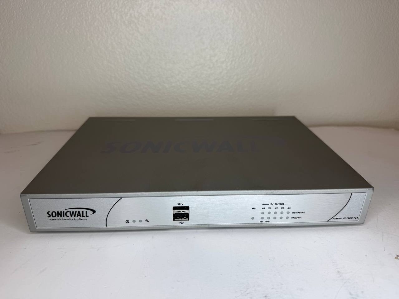 SonicWALL NSA 250M Network Security Appliance Firewall w/ Power Adapter