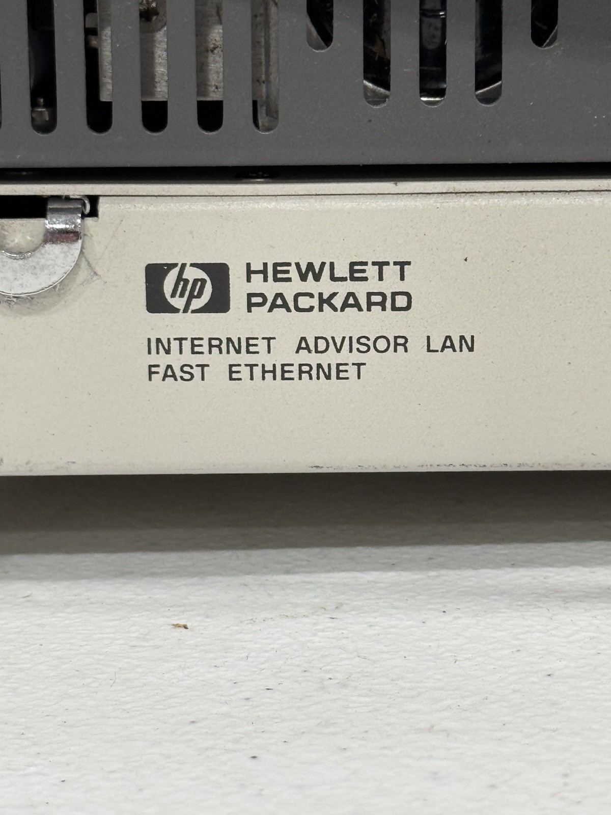 HP Agilent WAN Advisor Internet Advisor Protocol Analyzer Computer Laptop J2300E