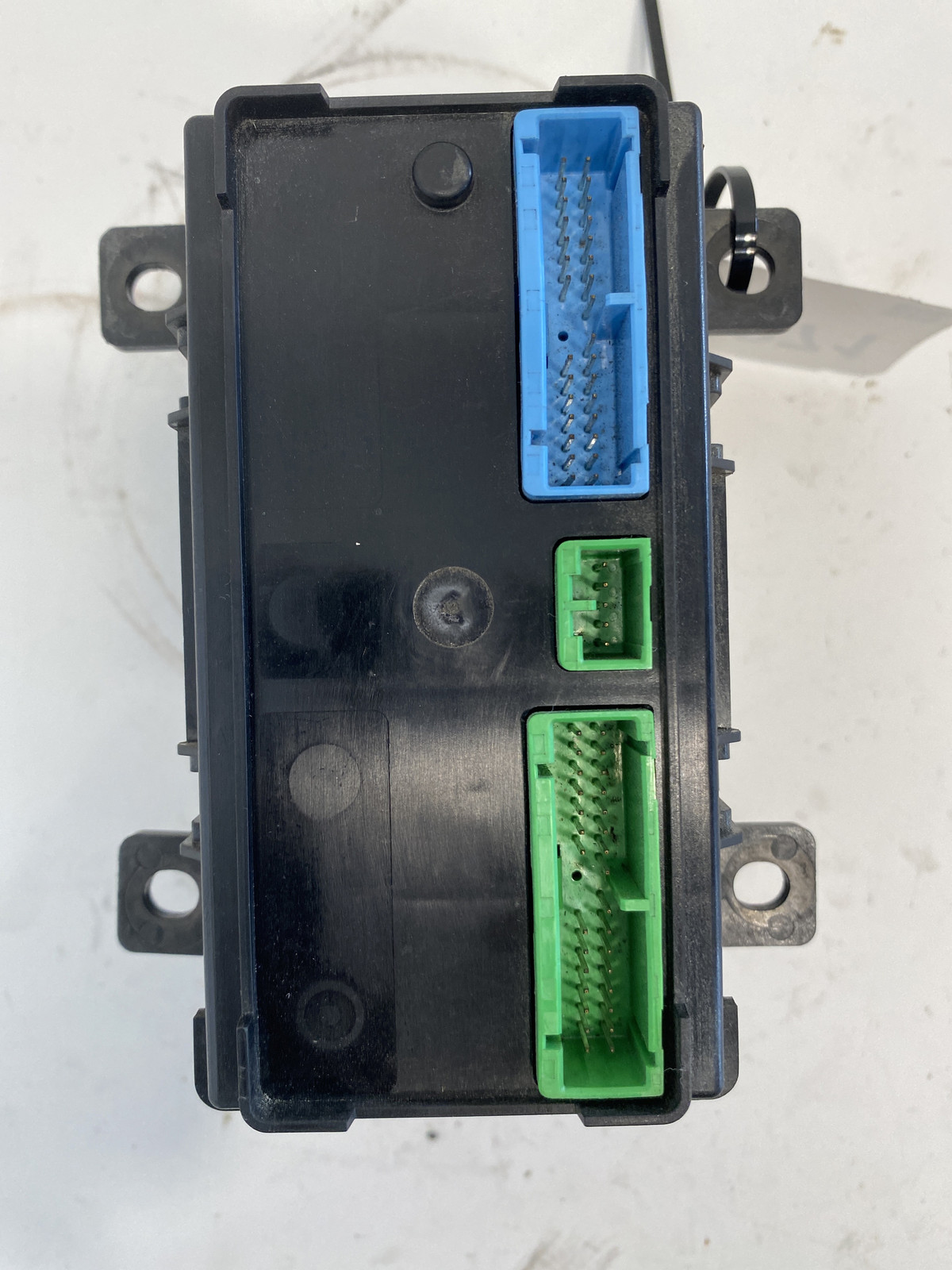 2018 Common Powertrain Control Module 21720493P02 for Volvo VNR (586-10271)