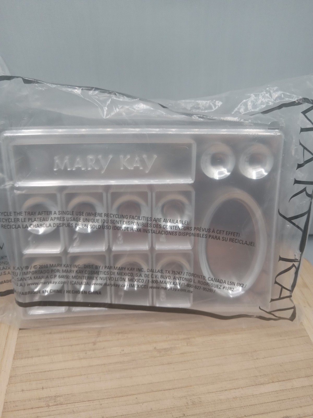 Mary Kay Disposable Plastic Makeup Trays 30 Pack Factory Sealed