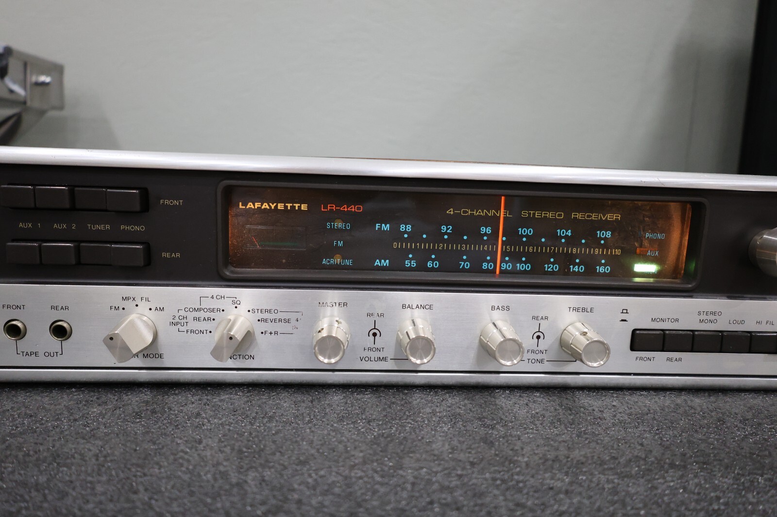 Lafayette Stereo Receiver Model LR-440 LIGHTS UP- Working