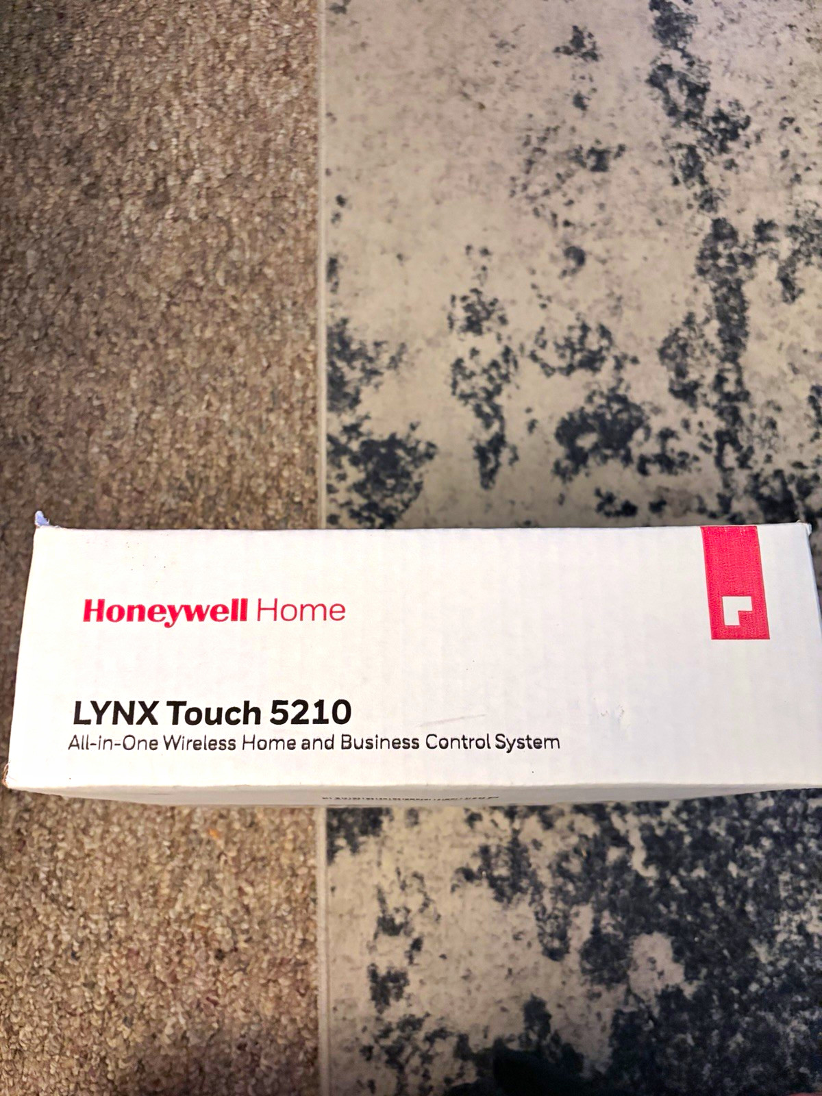 Honeywell Home LYNX Touch 5210 Wireless Control Panel White L5210