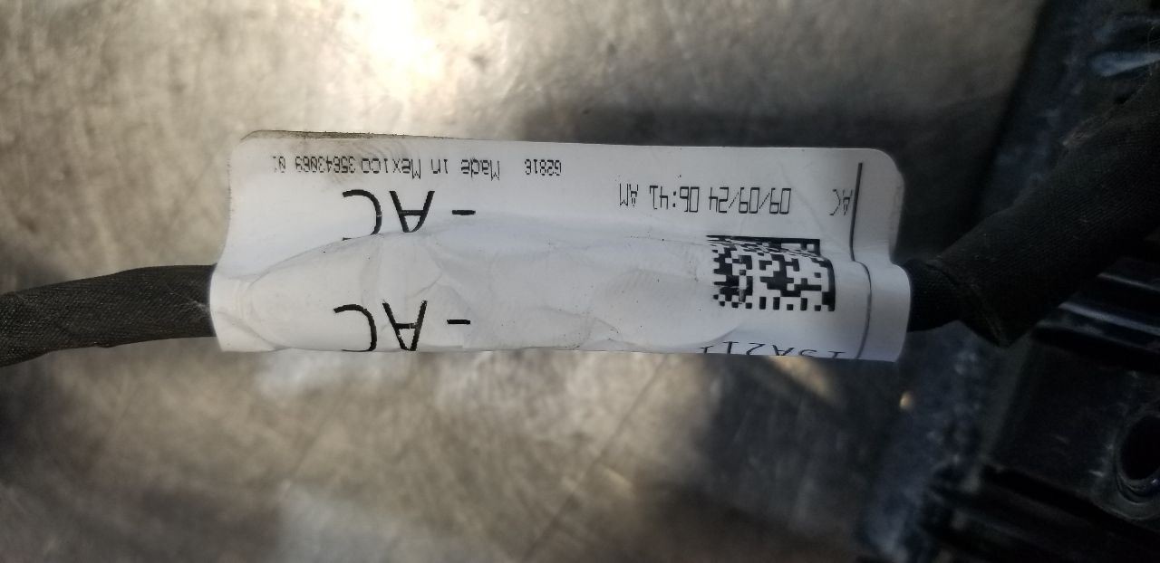 24 FORD BRONCO LOWER AIR SHUTTER 2.3L WITHOUT ADAPTIVE CRUISE